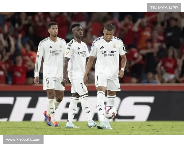 巴萨为何能持续夺冠而皇马却屡次遭遇瓶颈的背后原因分析