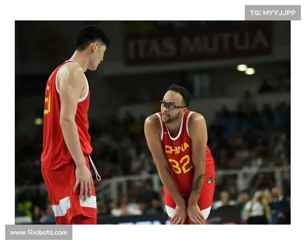 如何全面评估霍伊伦在比赛中的场上表现与贡献